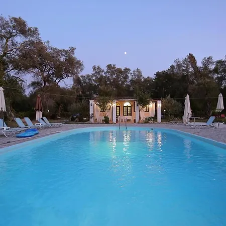 Alykes Family 1 Aparthotel 4*