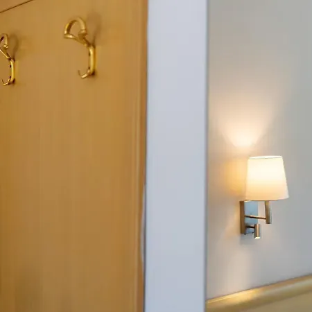 Aparthotel Alykes Family 1